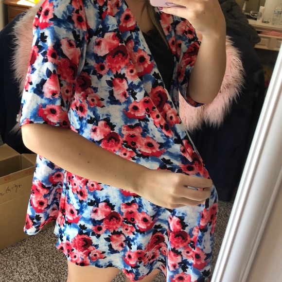 Red and blue kimono - Picture 2 of 6